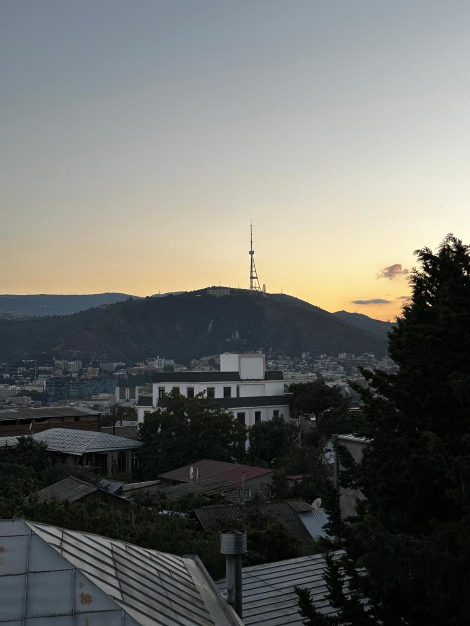 Terra Bridge Hotel Tbilisi Bagian luar foto